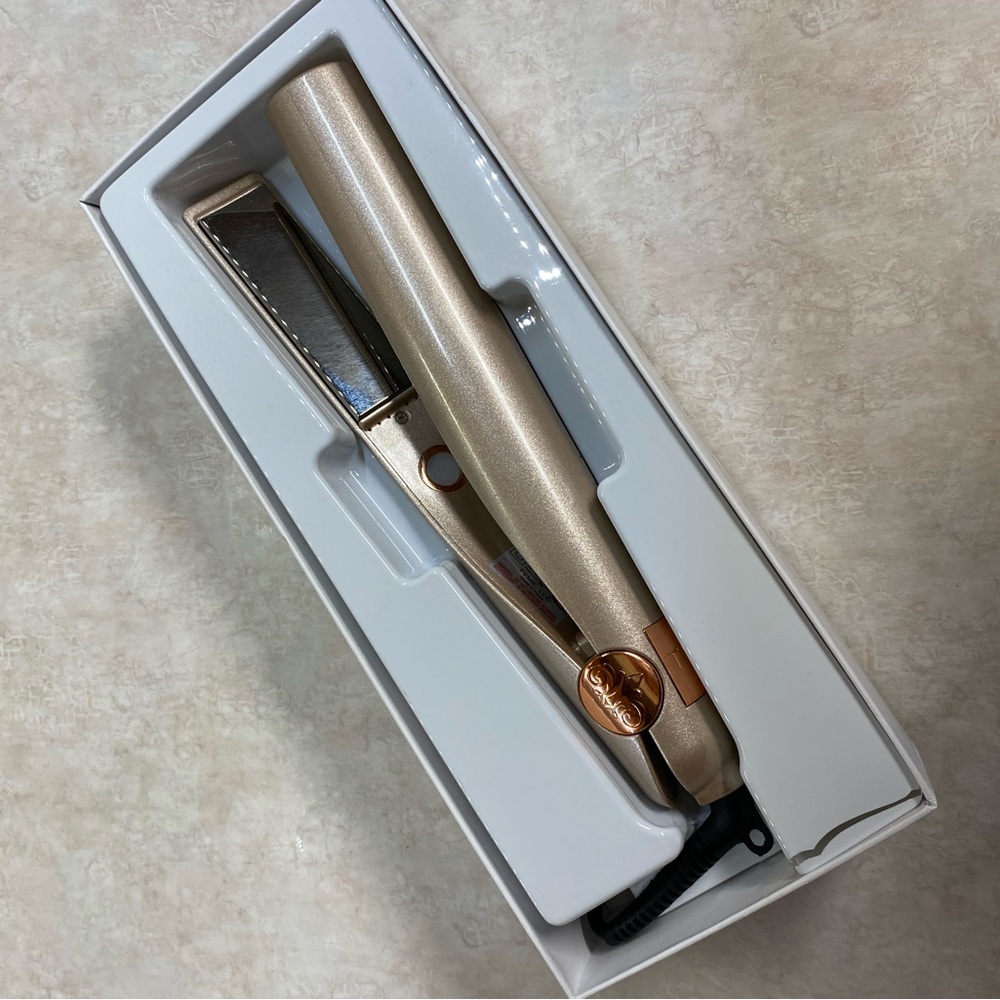 Tyme iron straightening hair tool for curls rose gold
